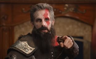Sony invitó a Ben Stiller y John Travolta a promocionar God of War Ragnarok
