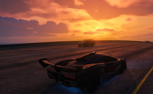 SWAT team arrives at GTA 5 actor Michael's house while he was playing GTA Online and streaming