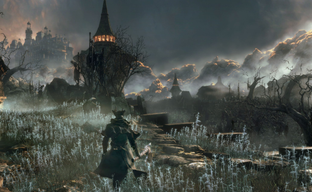 Bloodborne заработала на ПК через эмулятор shadPS4. Героем удалось поуправлять, а цветовая гамма понравится фанатам красного
