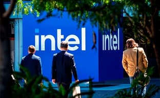 Intel вновь проведёт массовые увольнения