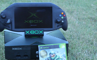 Modder assembled a full-fledged portable version of Xbox and showed the result