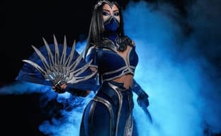 Princess of Edenia: Model Showcases Kitana Cosplay from Mortal Kombat 1 Fighting Game