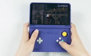 God of War 2 and Devil May Cry 2 Played on Retroid Pocket Flip 2 Portable Retro Console