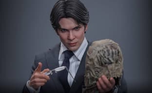 El maestro del miedo: Hot Toys presenta la figura de Espantapájaros de la película "Batman Begins"