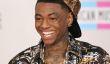 Рэпер Soulja Boy представил две консоли: портативную и стационарную за 640 долларов