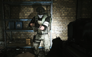 Los creadores de Escape from Tarkov mostraron cómo apagar un incendio en la sala de servidores, al estilo de una escena del clásico Resident Evil