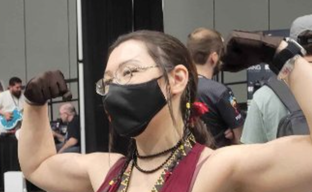 Wedding brawl instead of banal dances - the couple staged a fight in Soul Calibur