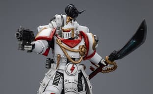 JoyToy Unveiled Unboxing of White Scars Legion Praetor Figure from Warhammer: The Horus Heresy