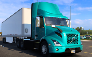 В American Truck Simulator бесплатно добавили первый электрогрузовик и обычную модель Volvo