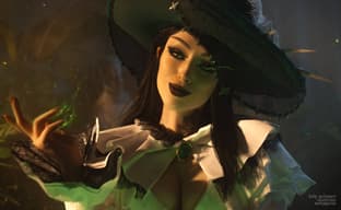 La modelo mostró un cosplay de la diosa de la muerte Hela de Marvel Rivals con el traje "Dama Sombría"