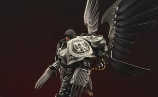 JoyToy показала распаковку фигурки Корвуса Коракса — примарха «Гвардии Ворона» из Warhammer: The Horus Heresy