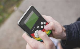 Открылся предзаказ на портативную консоль Super Pocket с 34 предустановленными играми от Activision