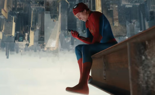 "Spider-Man: A New Day" Aims for $250 Million Opening Weekend in North America - Analysts Raise Expectations