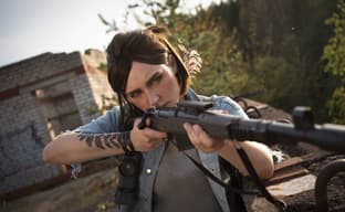 Cosplayer embodies Ellie Williams from The Last of Us Part II - a prisoner of her past