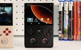 The Witcher 3: Wild Hunt and Genshin Impact played on the Mangmi Air Y Pro portable console