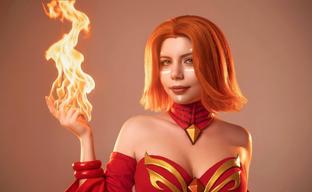 Cosplayer transformed into Lina from Dota 2 - a sorceress wielding the destructive power of fire