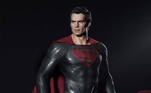 INART abre pedidos anticipados para la figura de Superman basada en la película "El Hombre de Acero" con Henry Cavill