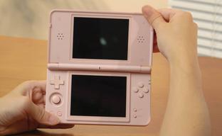 La consola portátil de doble pantalla Anbernic RG DS Plus ya tiene precio y fecha de lanzamiento