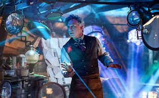 "The Stupidest Magician in the World": First Look at Daniel Craig in New "Narnia"