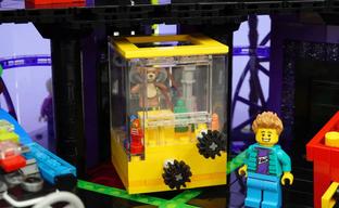 На LEGO Ideas появился набор с шестью функциональными аркадными автоматами и игровым залом