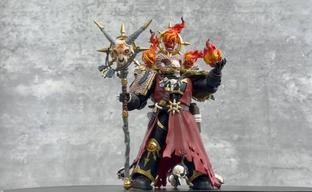 JoyToy опубликовала ролик с распаковкой Мастера одержимости «Чёрного Легиона» из Warhammer 40,000