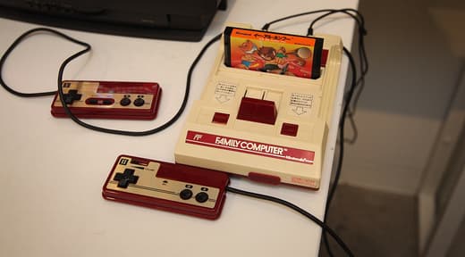 15 июля 1983 года Nintendo выпустила Famicom — консоль, которая навсегда изменила мир видеоигр