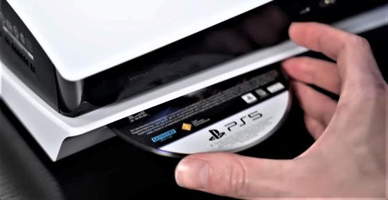 Sony не откажется от курса на «цифру» — возвращать диски не планируют
