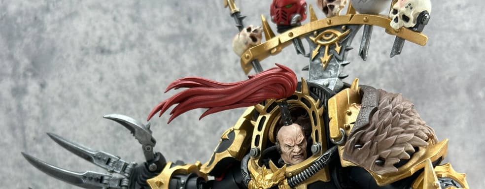 JoyToy's Warhammer 40,000 Abaddon the Despoiler Figure Review Released