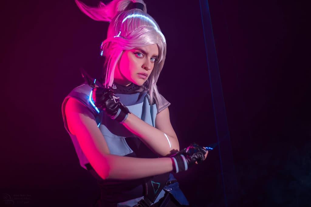 Photographer: Hikaru. Cosplayer: Meiko Inoe