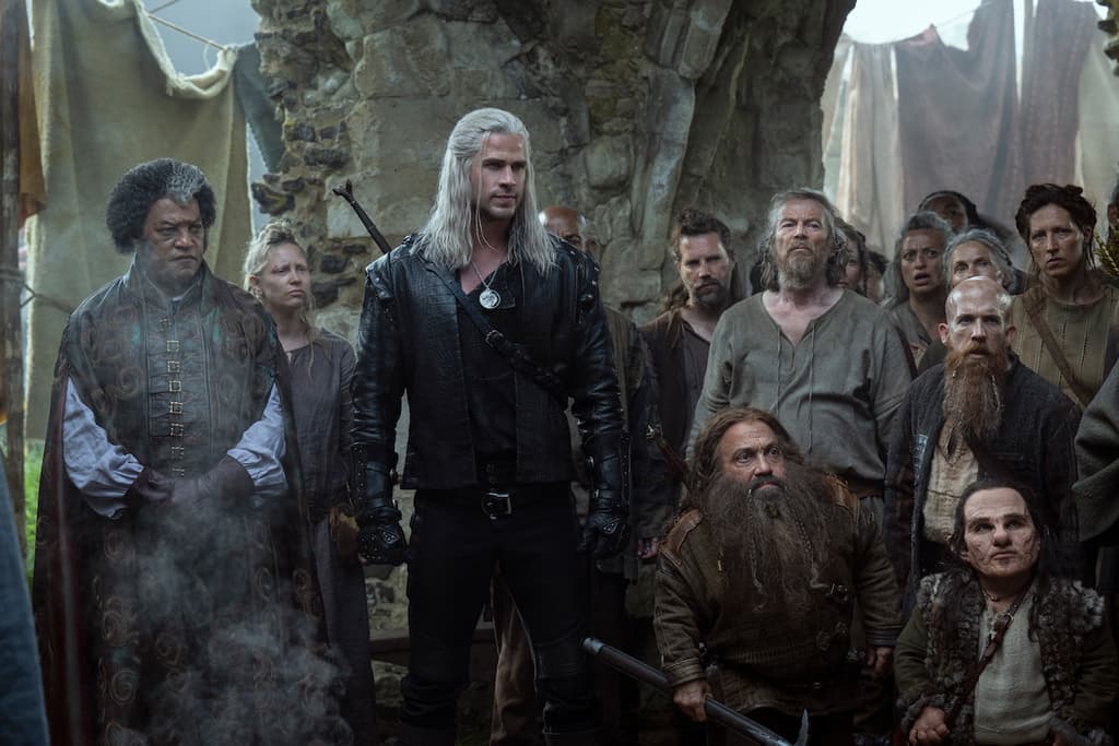 Liam Hemsworth como Geralt