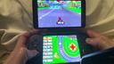 На портативной консоли Retroid Pocket Nova сыграли в Mario Kart 7 и God of War II