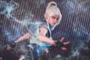 Cosplayer embodies agent Jett from Valorant: the tamer of the whirlwind