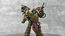 JoyToy muestra el unboxing de la figura del Biólogo-Pudridor de la "Death Guard" de Warhammer 40,000