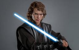 Hot Toys lanzó una figura de Anakin Skywalker de la película "Star Wars: Episodio III: La venganza de los Sith"