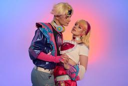 Cosplayers se transformaron en Lux y Ezreal de League of Legends: Wild Rift: una pareja enamorada