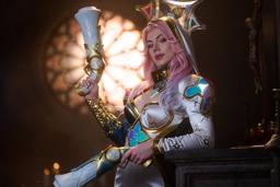 La modelo mostró un cosplay de Miss Fortune de League of Legends con la prestigiosa skin "Orden Quebrantada"