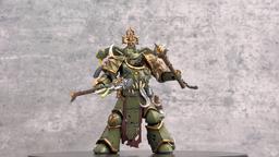 A los fans de la Guardia de la Muerte se les mostró un unboxing de la figura de un marine espacial de la plaga de Warhammer 40,000 de JoyToy