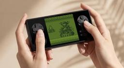 GKD 350H Ultra получила цену — портативная консоль с необычным экраном от Game Kiddy