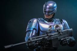 Hot Toys выпустила фигурку Робокопа из второй части киносерии: время смотреть распаковку