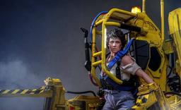 Hot Toys анонсировала фигурку погрузчика «Caterpillar» P-5000 из фильма «Чужие»