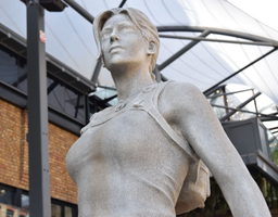 Tomb Raider Fans Funded the Installation of a Two-Meter Lara Croft Statue in Derby - The City Where the First Part of the Franchise Was Created
