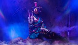 Cazadora de conocimiento: cosplayer encarna a Templar Assassin del juego Dota 2