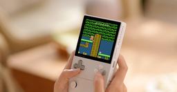 La consola portátil y vertical Ayaneo Pocket Vert tendrá una pantalla LCD de 3,5 pulgadas