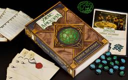 Salvando la mente de la locura: El juego de cartas de mesa "Arkham Horror: Mensaje Secreto" se lanza en Rusia