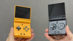 Miyoo muestra el desempaquetado de la consola retro portátil y plegable Mini Flip