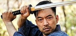 Актер, исполнивший роль Дзина Сакая в Ghost of Tsushima, продемонстрировал мастерство владения катаной