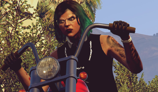 Из обновлённой GTA V убрали мужчину, который переодевался в женщину — его называли насмешкой над транс-персонами