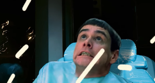 Джим Керри попал в мир Cyberpunk 2077. Приключения Ллойда Кристмаса в игре CD Projekt RED