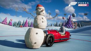 В Forza Horizon 5 вернули зимние развлечения и праздничные гуляния