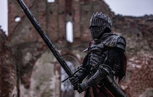 Встреча с финальным боссом: модель предстала в образе Души пепла из Dark Souls 3